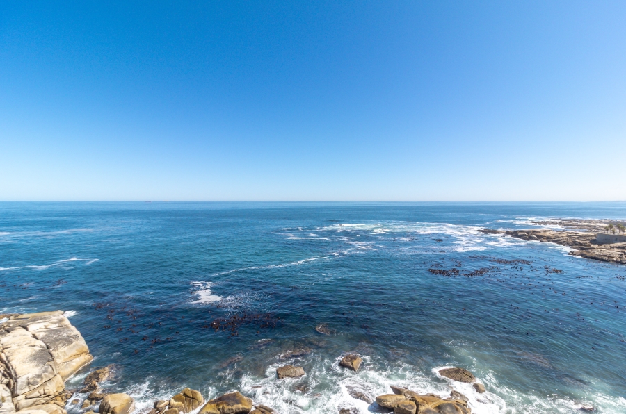 To Let 2 Bedroom Property for Rent in Bantry Bay Western Cape